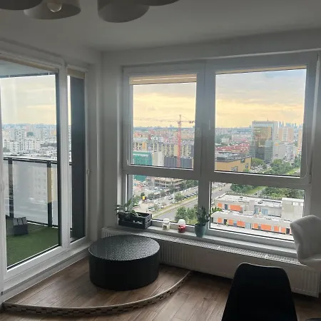 Skyscrapper Z Widokiem Na Panorame Warszawy *